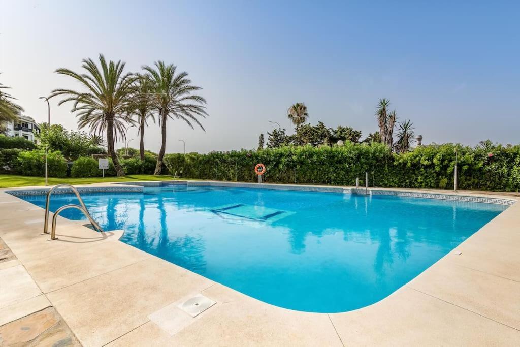 Oleholidays 535 Romana Playa Con Vistas Al Mar Marbella Bagian luar foto