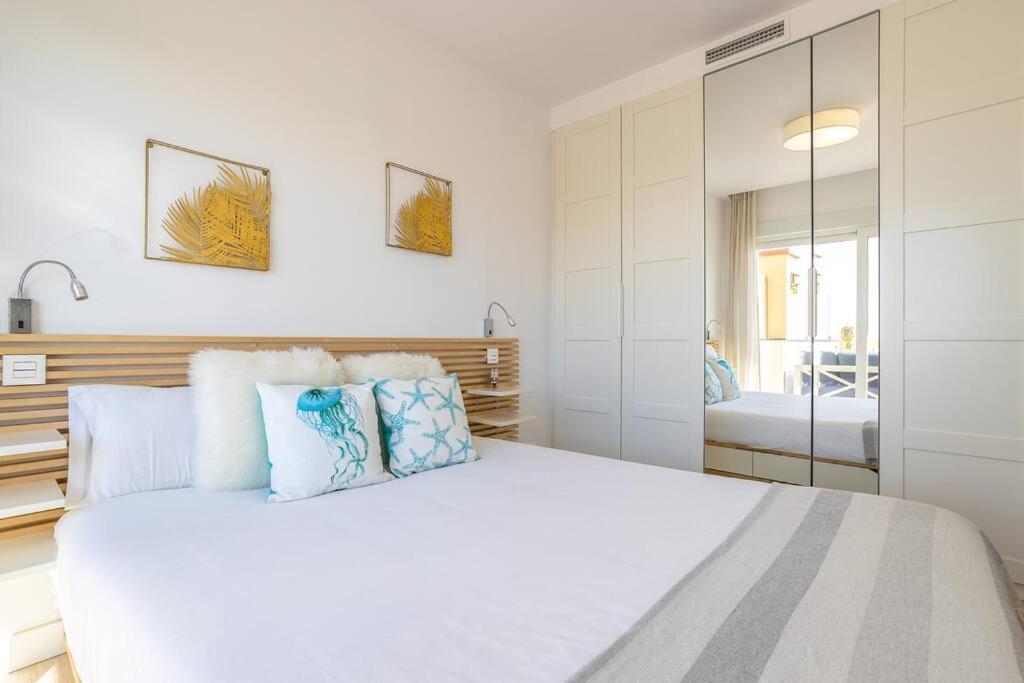 Oleholidays 535 Romana Playa Con Vistas Al Mar Marbella Bagian luar foto
