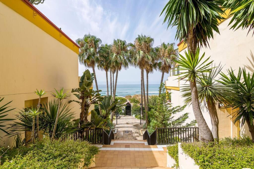 Oleholidays 535 Romana Playa Con Vistas Al Mar Marbella Bagian luar foto