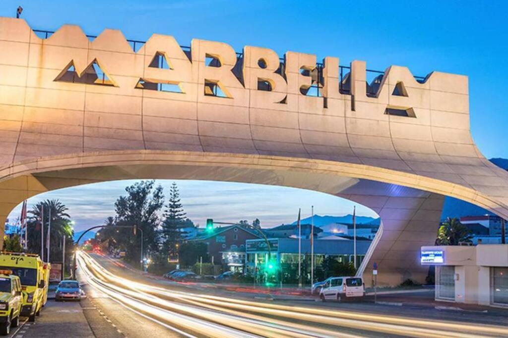 Oleholidays 535 Romana Playa Con Vistas Al Mar Marbella Bagian luar foto